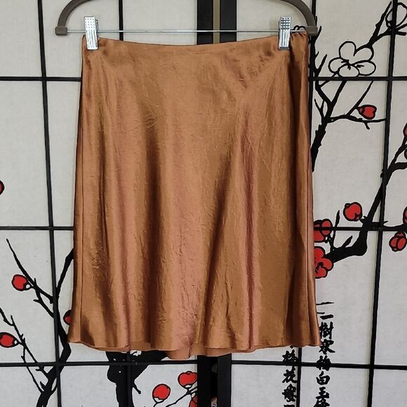 Vince NWT Short Satin Slip Skirt - Picture 2 of 10